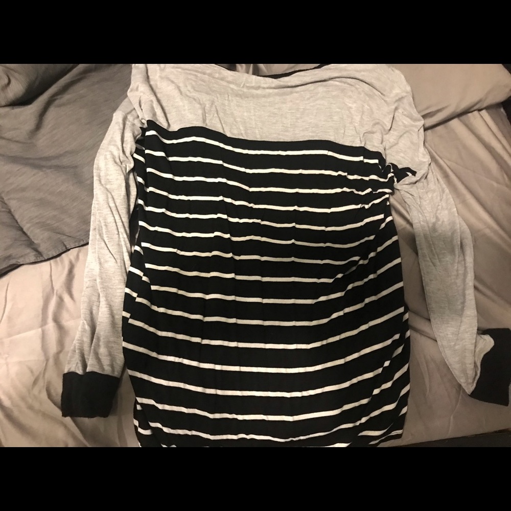 Zenana Outfitters long sleeve tshirt